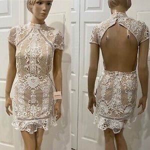 NWT SUPERDOWN BRIANNA LACE OPEN BACK WHITE DRESS